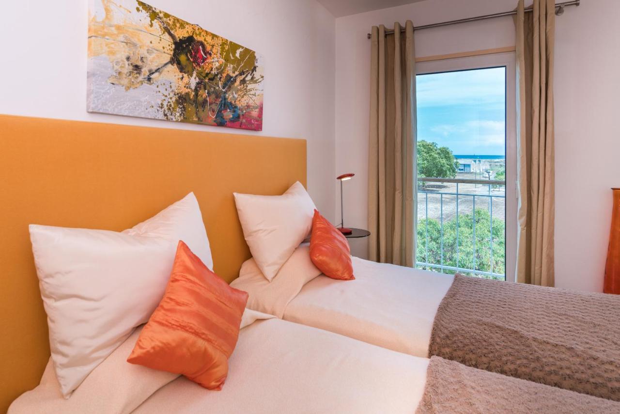 Stunning 2-Bed Penthouse In Lagos 250M From Beach Екстер'єр фото