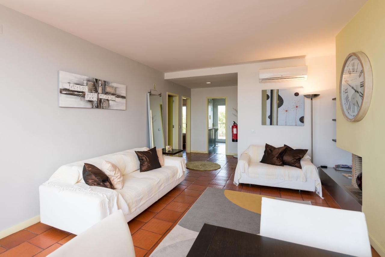 Stunning 2-Bed Penthouse In Lagos 250M From Beach Екстер'єр фото